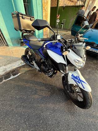 YAMAHA FZ25 FAZER ABS 